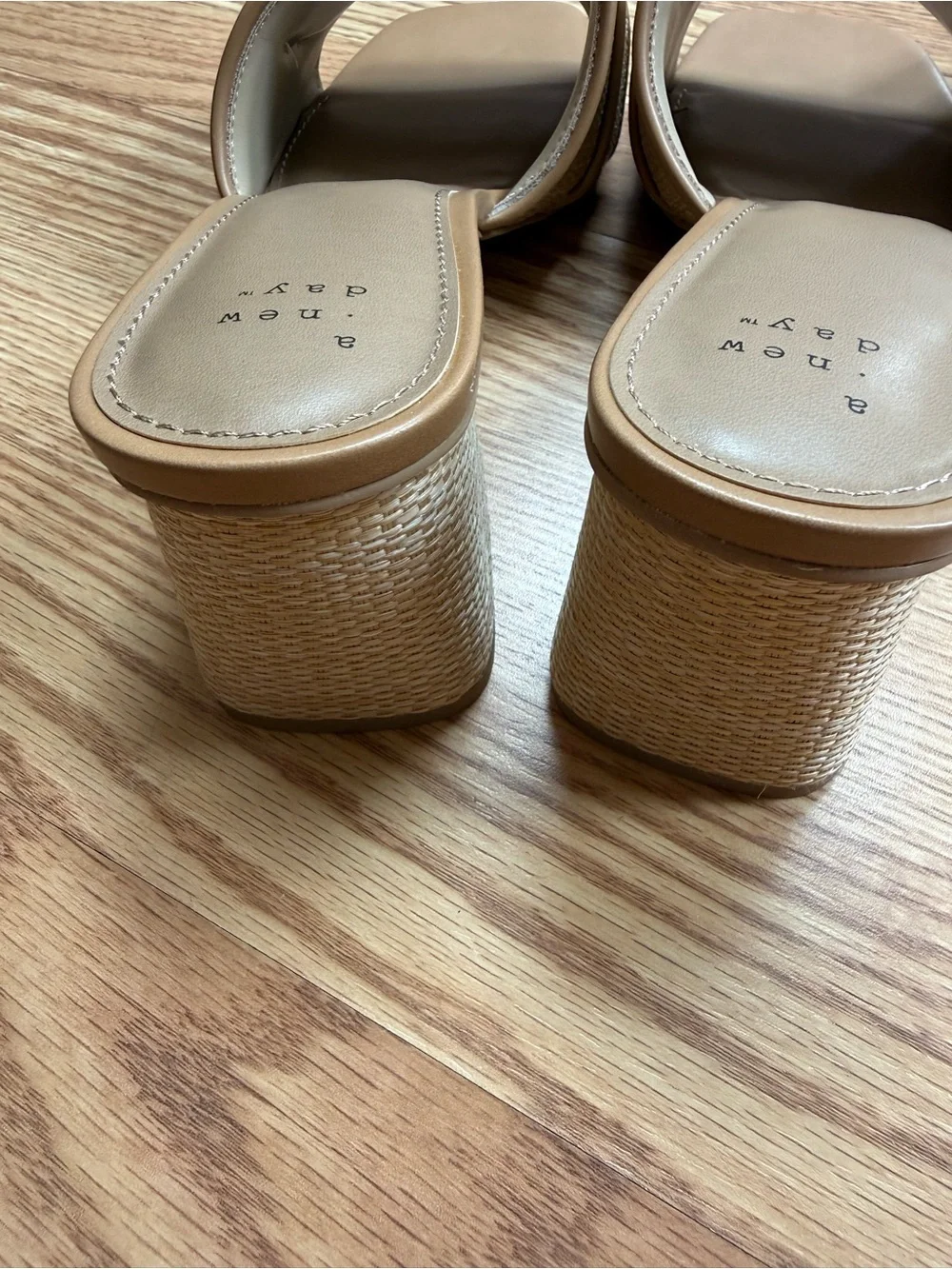 NWT A New Day Tan Raffia Rhinestone Buckle Block Heel Mules Size 10